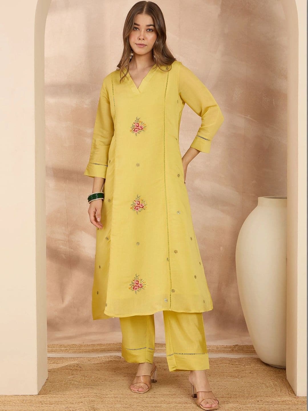 Anouk Women Ethnic Motifs Embroidered Regular Thread Work Kurta with Palazzos & With Dupatta thumbnail 5