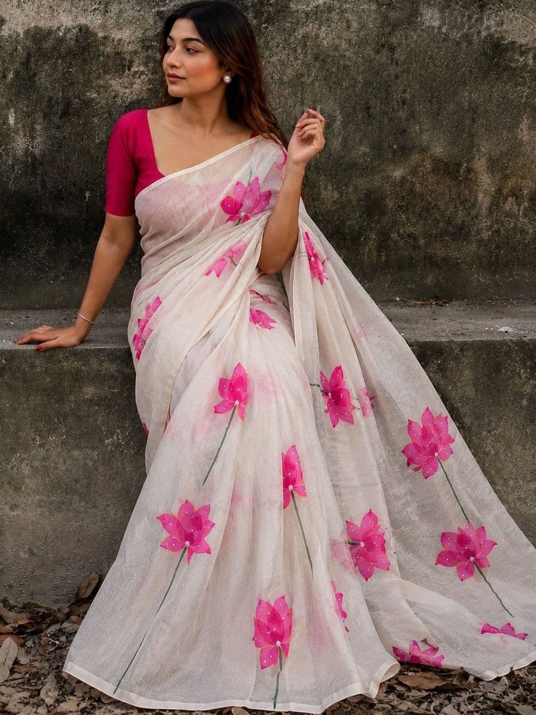 AARYAN SAREES Floral Pure Linen Gadwal Saree thumbnail 6