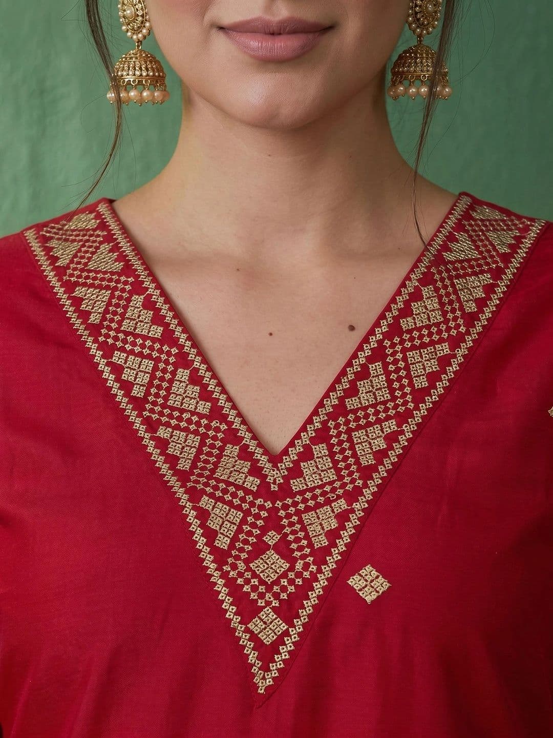 AVANSHEE Women Ethnic Motifs Embroidered Regular Kurta with Trousers & With Dupatta thumbnail 3