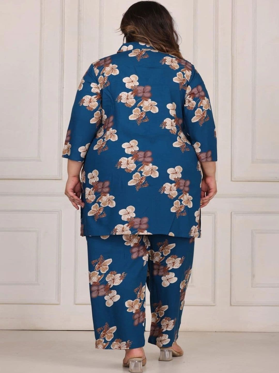 Sandhya's Plus Women Floral Printed Regular Kurta with Pyjamas thumbnail 5
