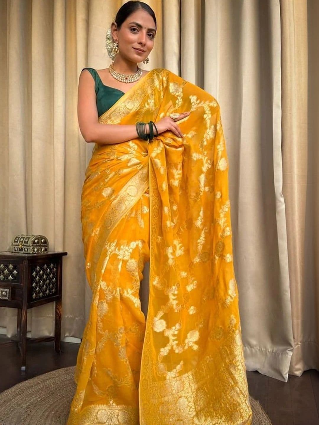 HERE&NOW Woven Design Zari Silk Blend Banarasi Saree - view 1