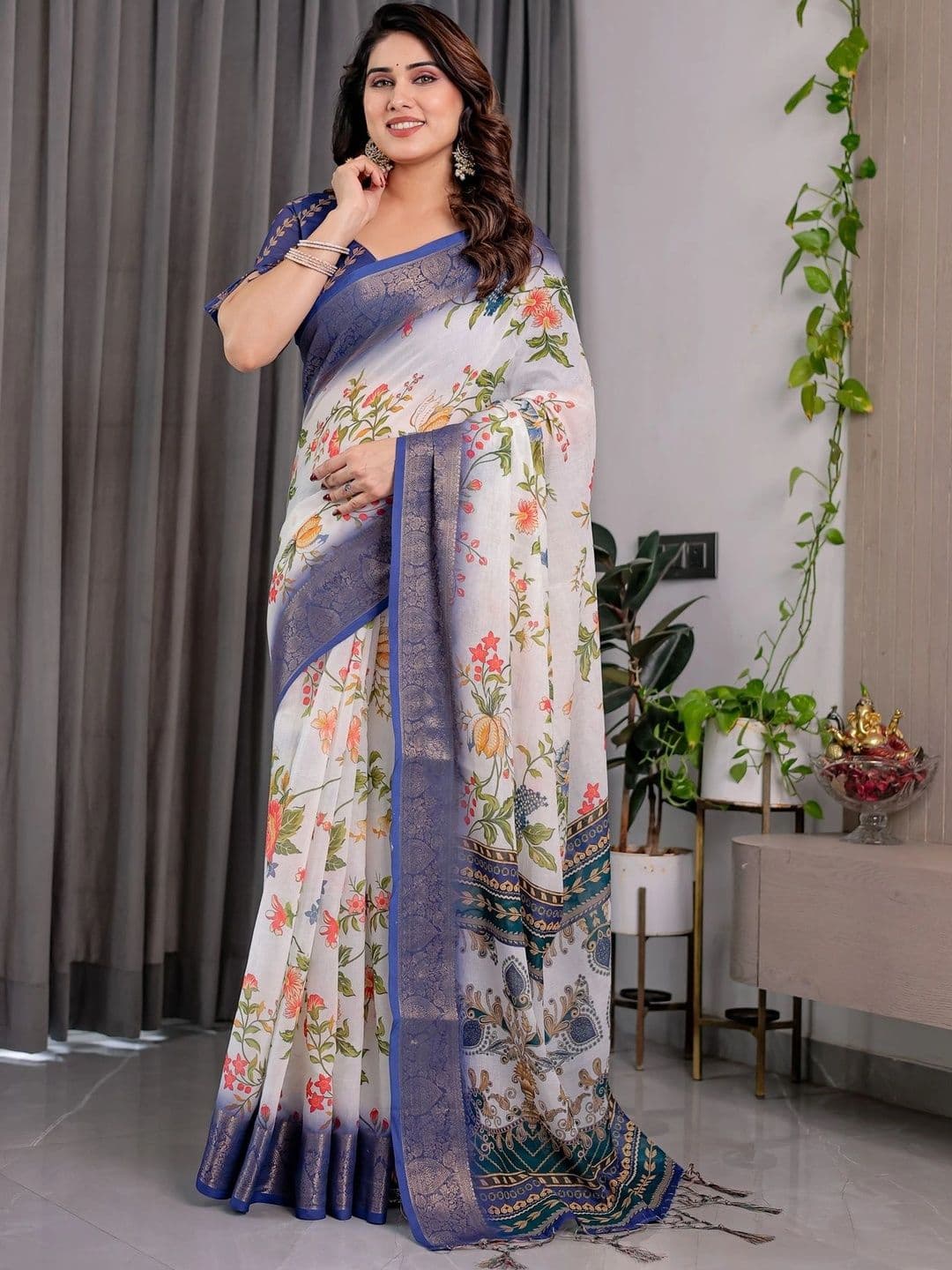 VS MALL Floral Zari Linen Blend Saree thumbnail 5