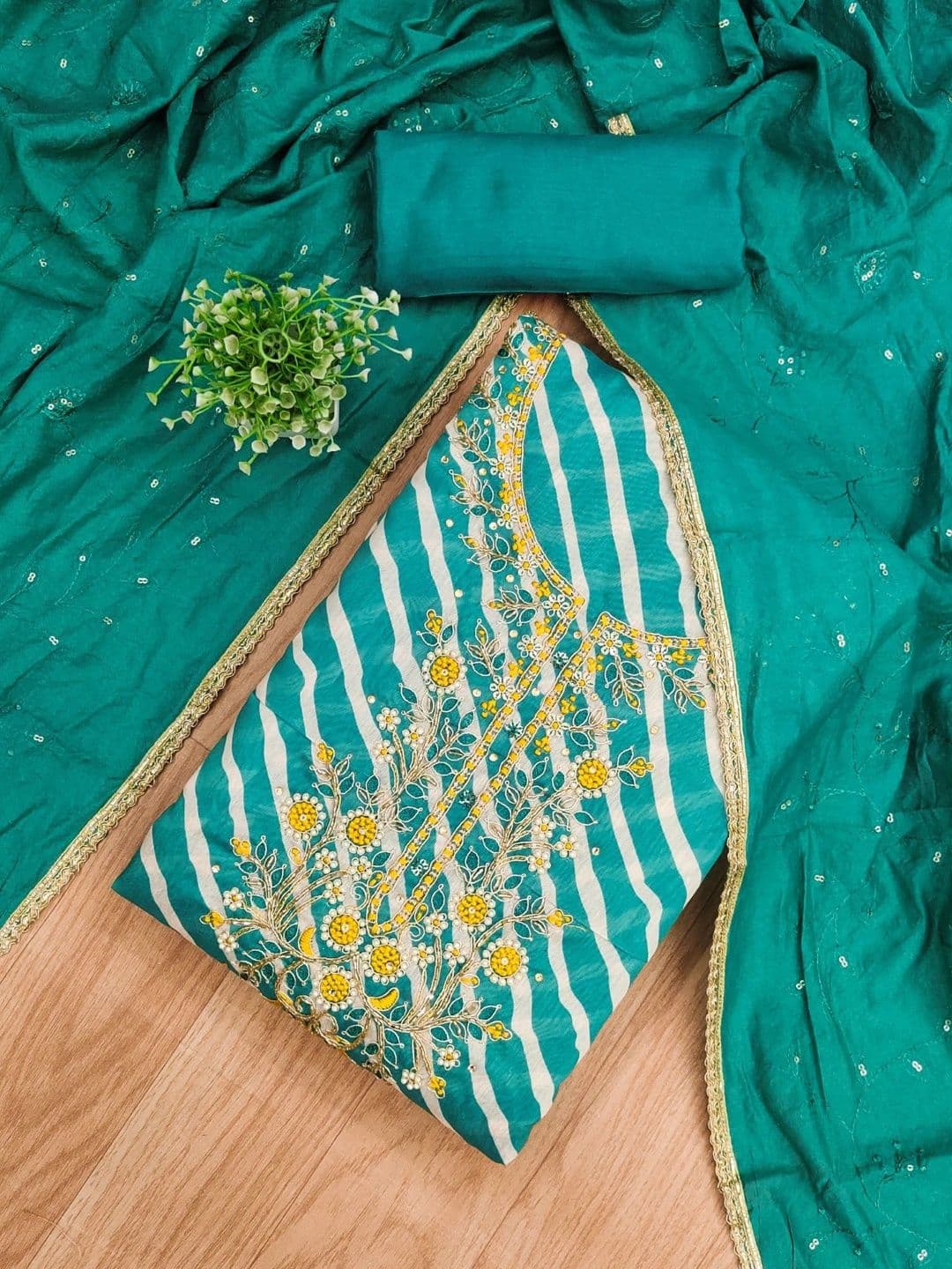 LeeliPeeri Designer Printed Unstitched Dress Material thumbnail 3