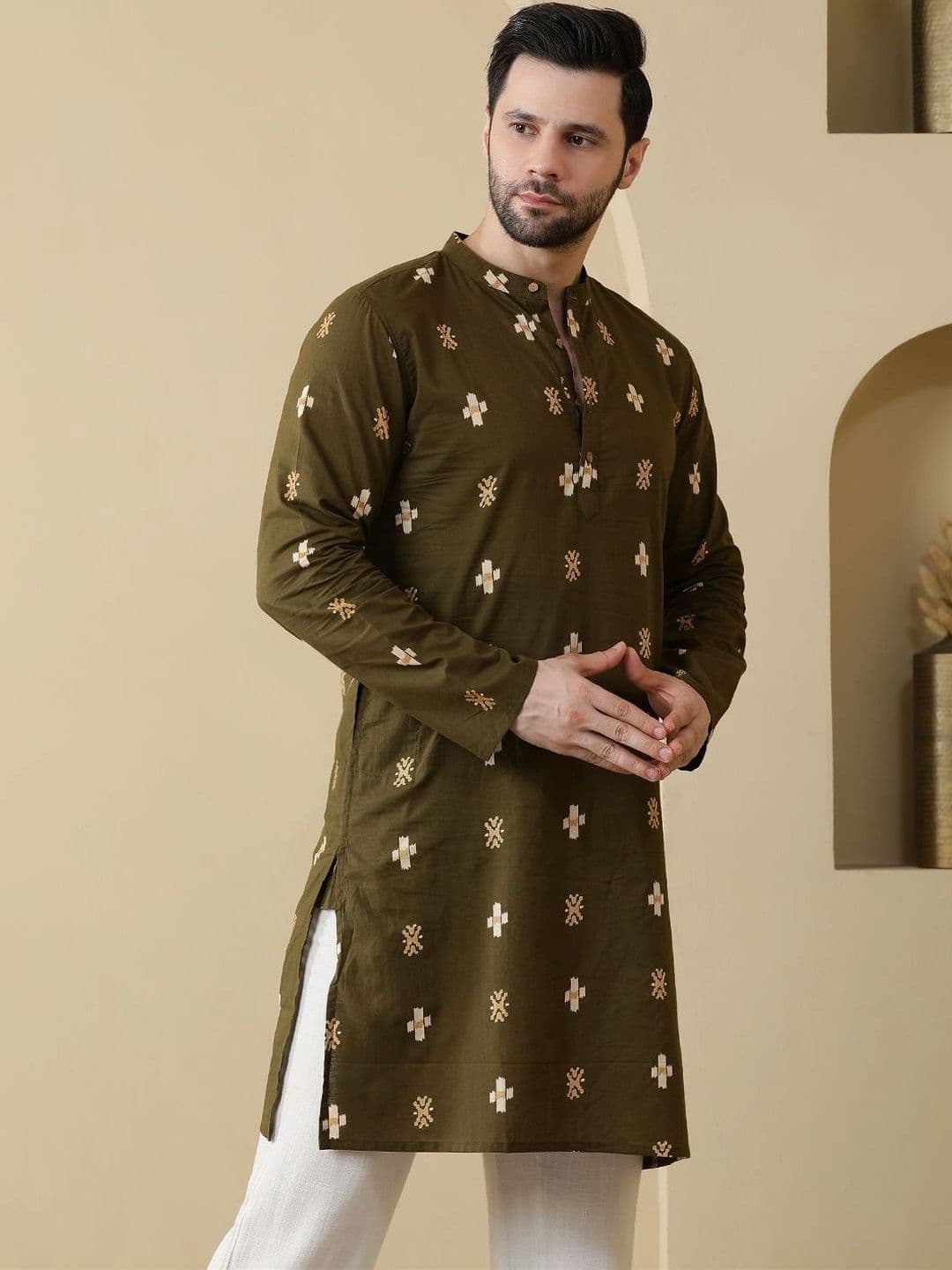 Anouk Men Ethnic Motifs Embroidered Thread Work Kurta thumbnail 5