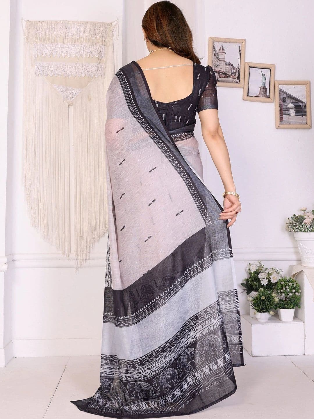 VS MALL Floral Linen Blend Saree thumbnail 4