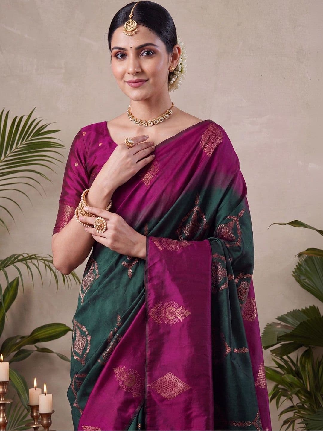 Anouk Ethnic Motifs Zari Silk Blend Designer Banarasi Saree thumbnail 4