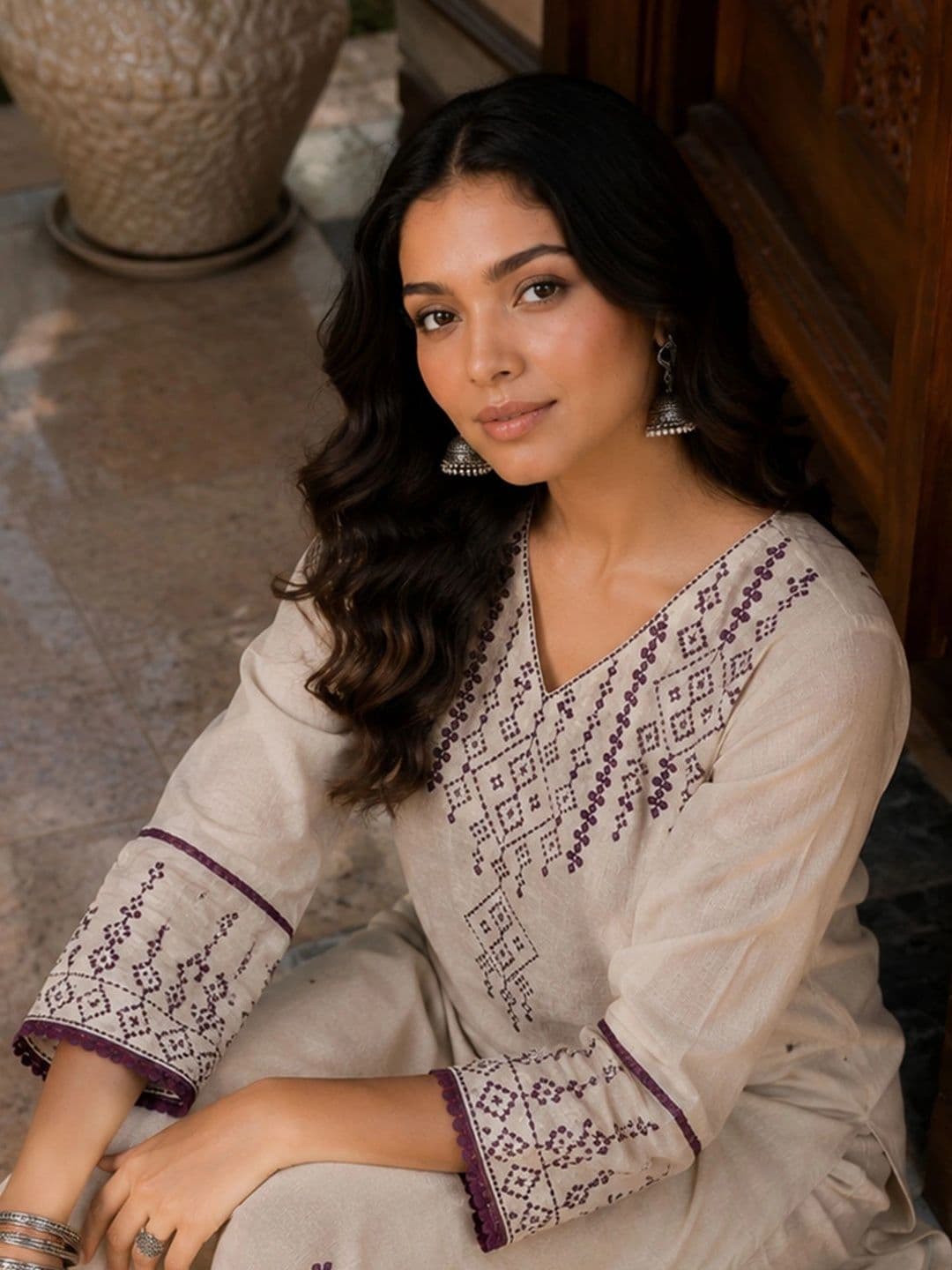 AVANSHEE Women  Embroidered Thread Work Pure Cotton Kurta with Trousers & With Dupatta thumbnail 3