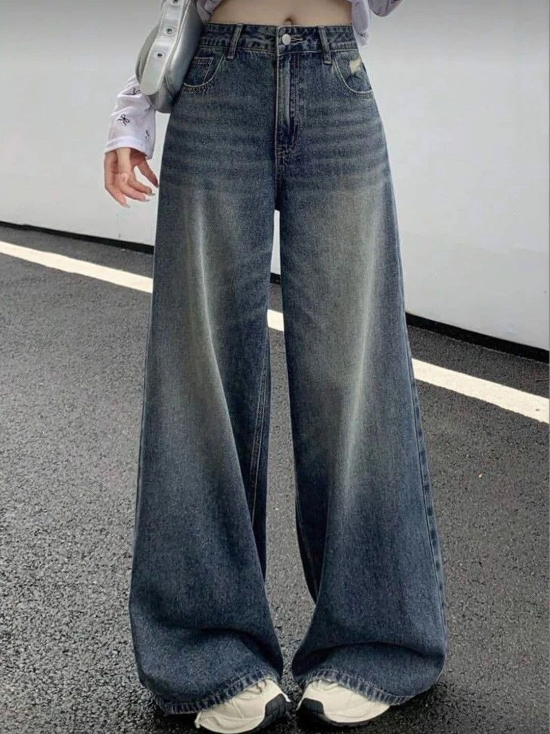 SHIRODHARI Women Low-Rise Low Distress Jeans - view 1