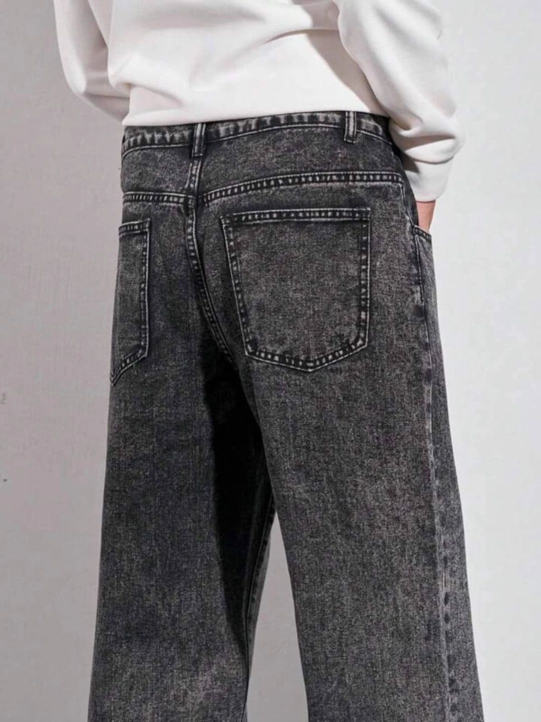SHIRODHARI Men Straight Fit Low-Rise Jeans thumbnail 2