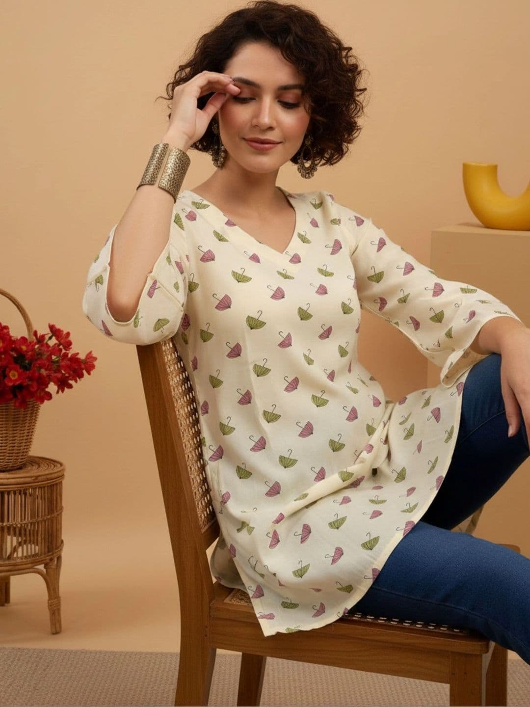 SURHI Women Printed Flared Sleeves Kurta thumbnail 2