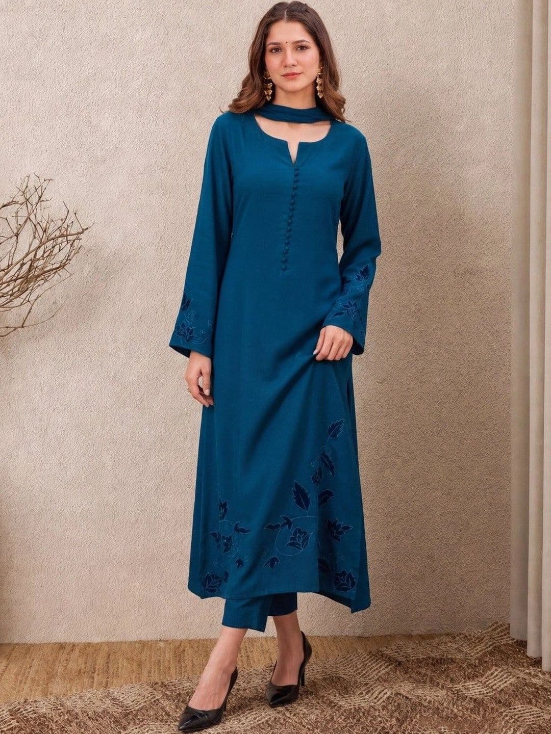 Anouk Women Ethnic Motifs Embroidered Regular Thread Work Chanderi Silk Kurta with Trousers & With Dupatta thumbnail 7