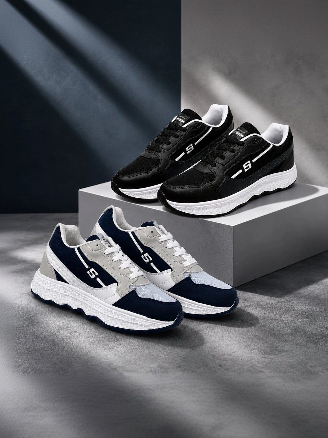 Rayvon Men Training or Gym Shoes - view 1