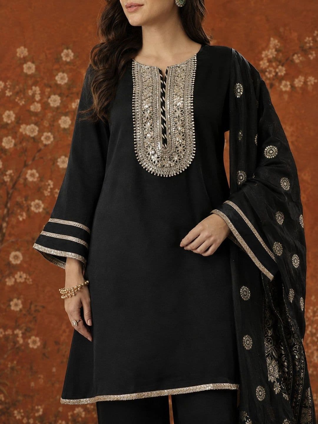 Sangria Women Ethnic Motifs Regular Mirror Work Kurta with Palazzos & With Dupatta thumbnail 2
