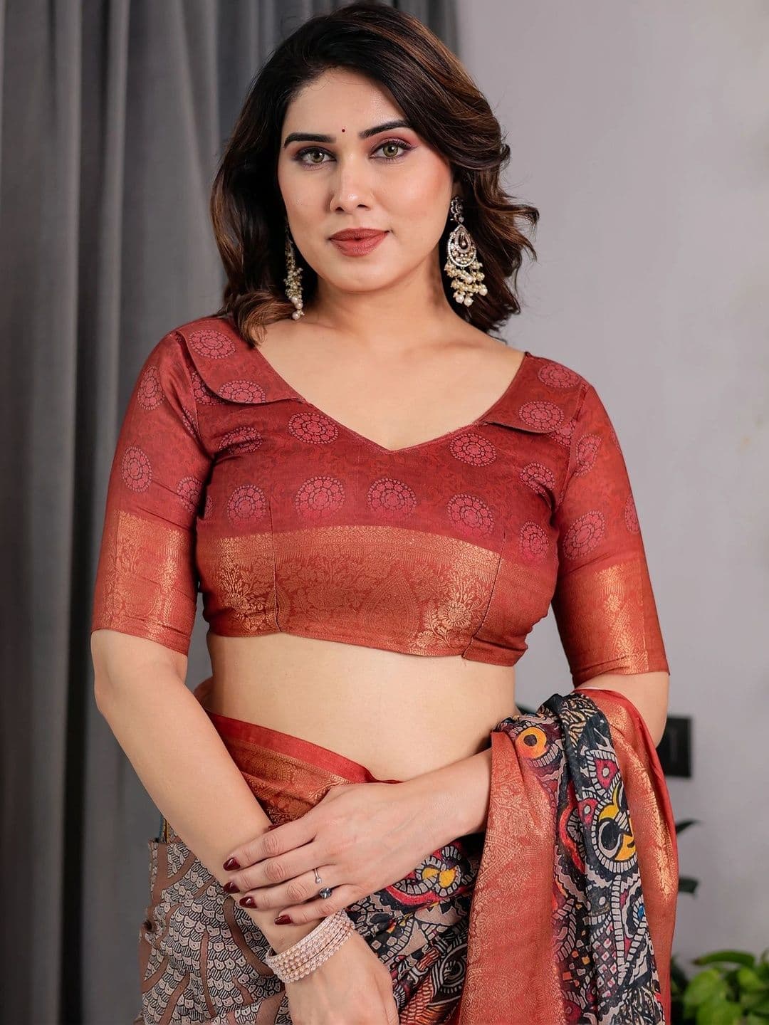 VS MALL Kalamkari Zari Linen Blend Saree thumbnail 5
