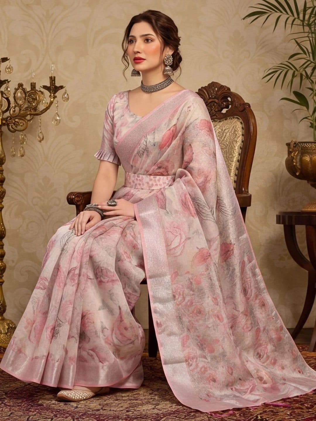 Mitera  Women Floral Zari Silk Cotton Fusion Saree thumbnail 4