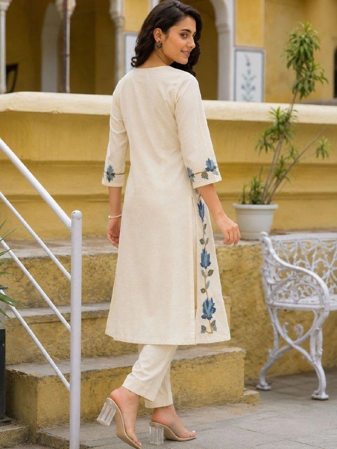 Chandbaali Women Ethnic Motifs Embroidered Pure Cotton Kurta with Trousers thumbnail 6