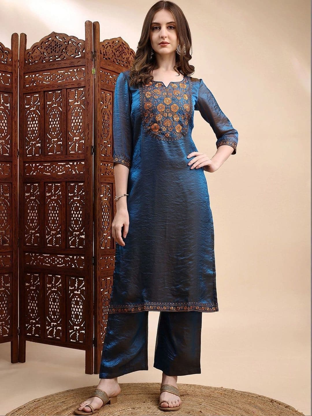 Anouk X fwd Women Ethnic Motifs Embroidered Regular Thread Work Kurta with Trousers thumbnail 5
