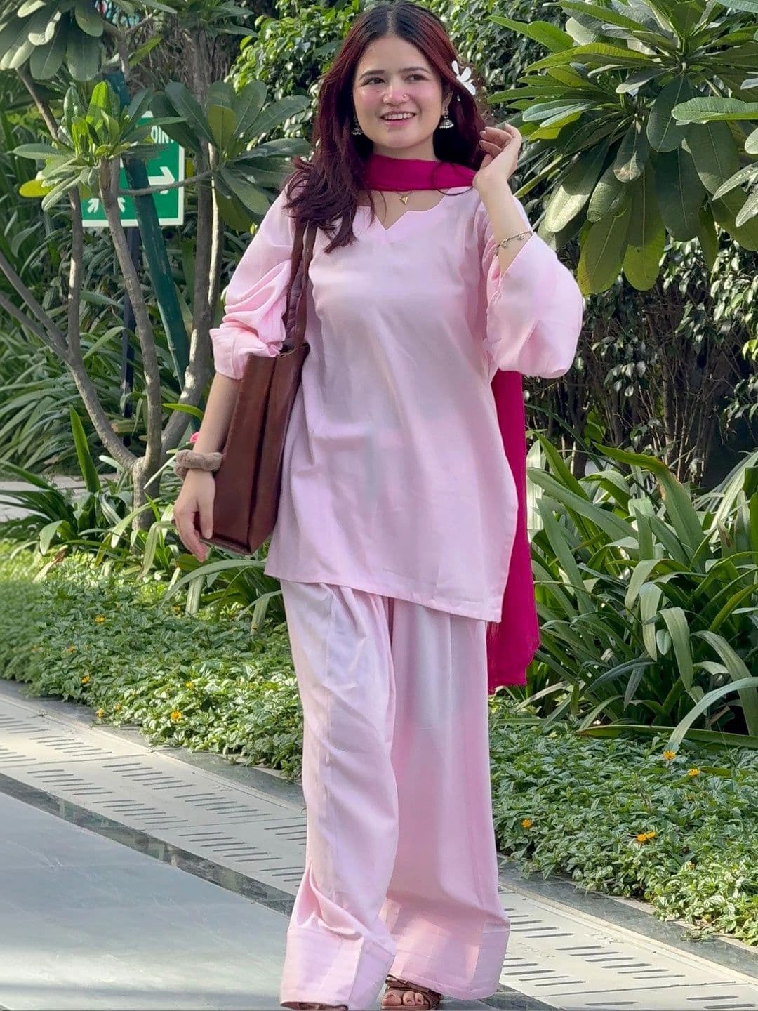 FANESHMA Women Regular Pure Cotton Kurta with Trousers & With Dupatta thumbnail 2