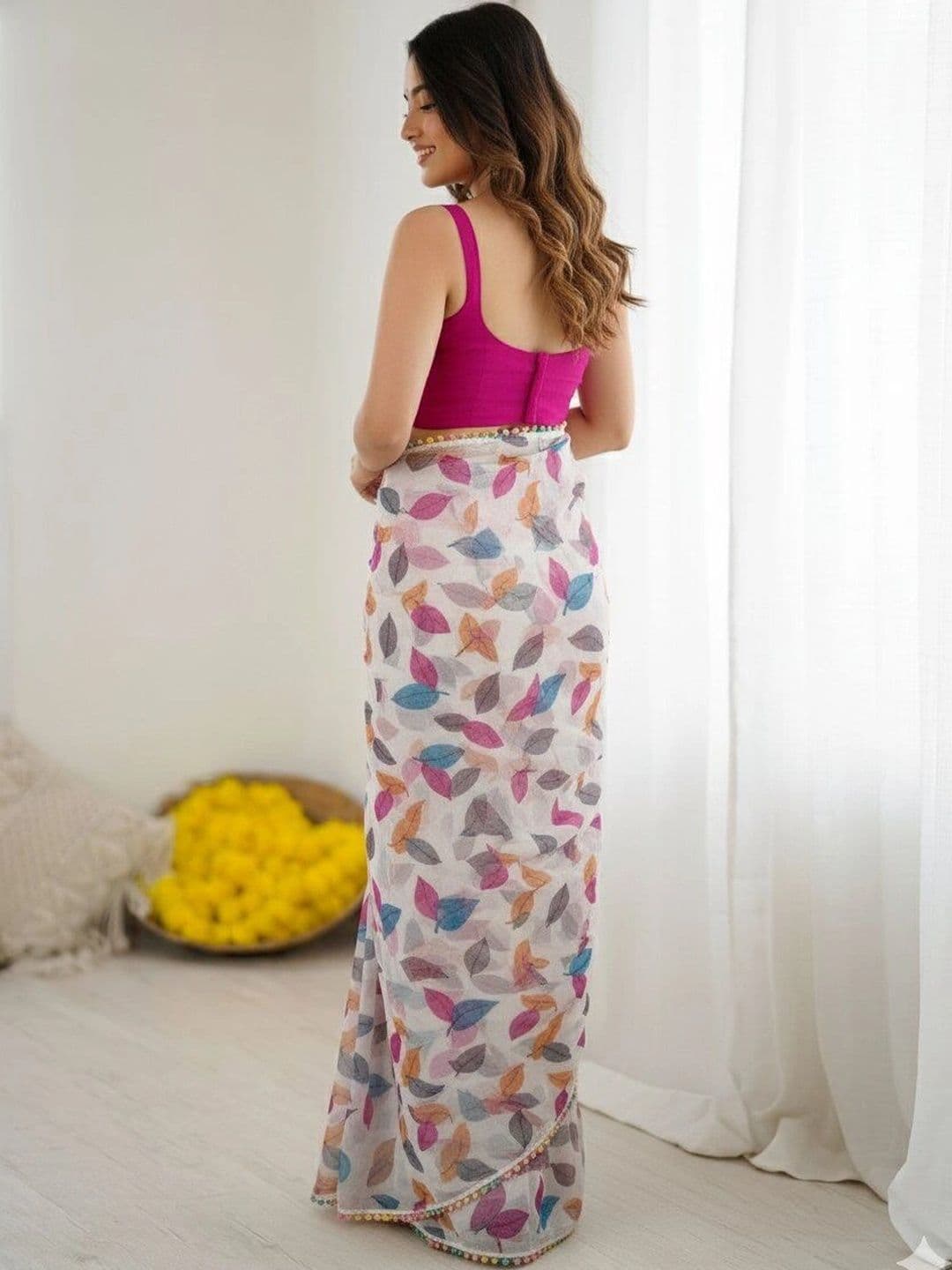 VS MALL Floral Poly Chiffon Saree thumbnail 4