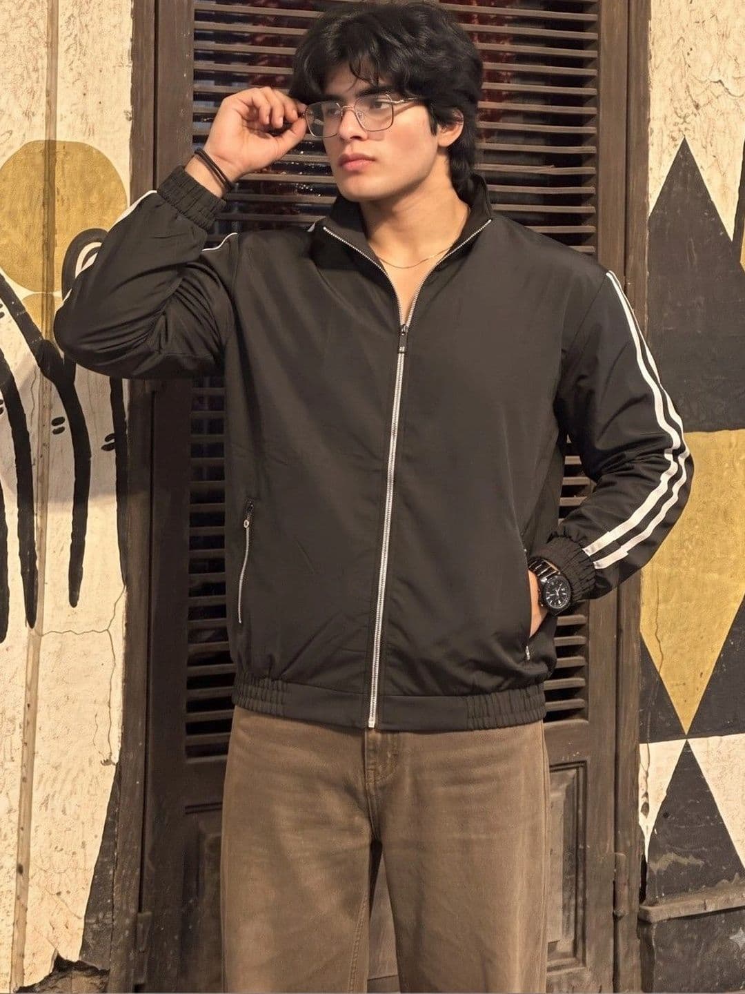 THE CLASSIC TOGS Men Colourblocked Lightweight Bomber Jacket - view 1