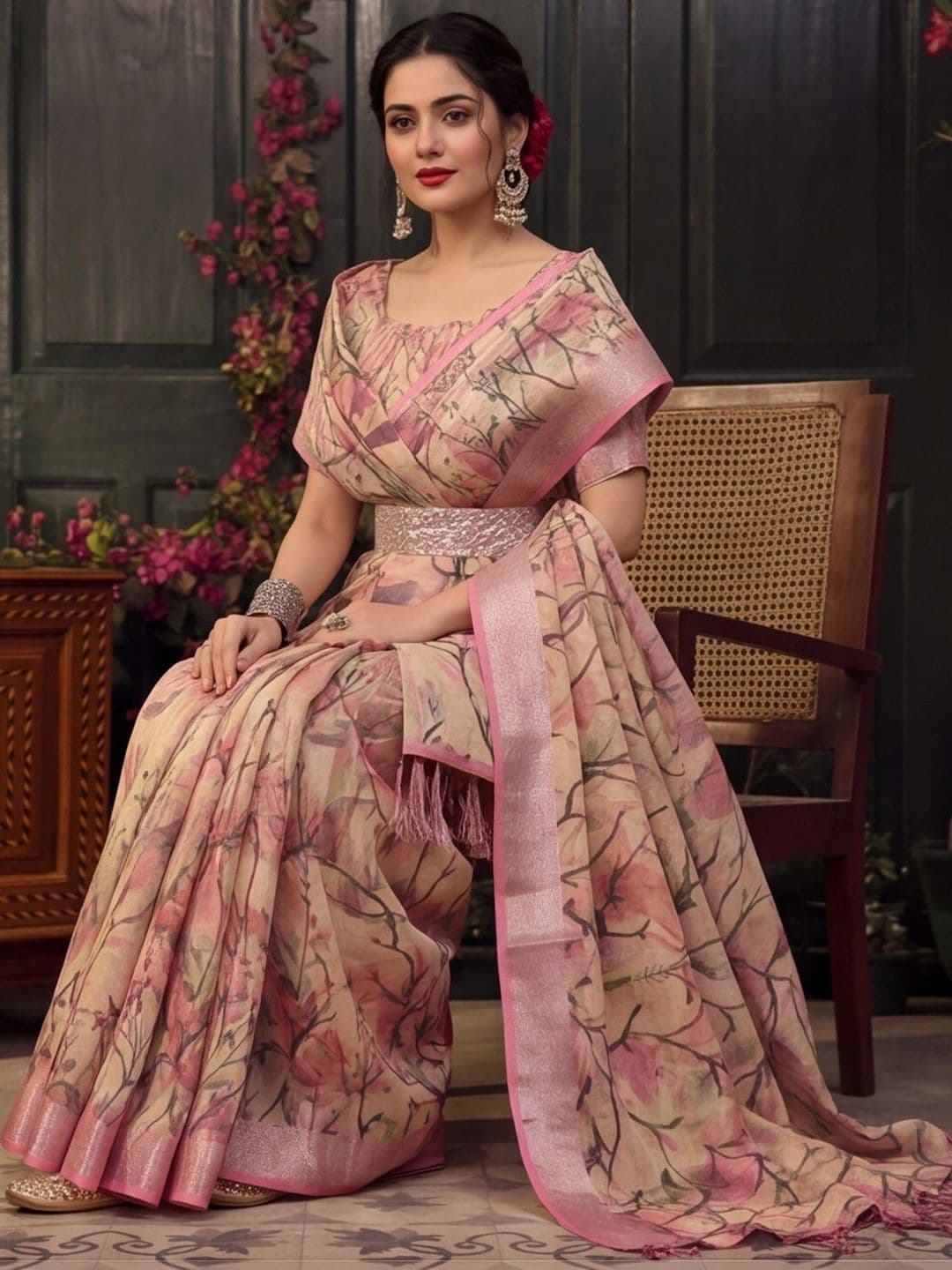 Mitera Floral Zari Silk Cotton Fusion Saree thumbnail 4