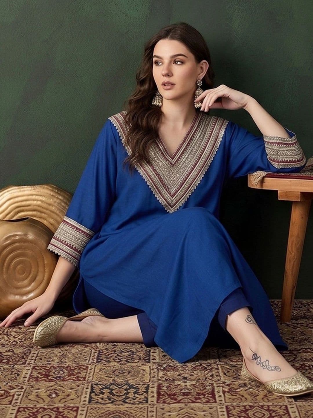 Sangria Women Ethnic Motifs Embroidered Regular Thread Work Kurta with Trousers thumbnail 7