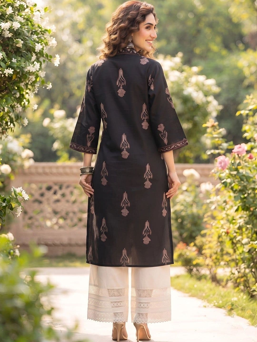 Nayo Women Ethnic Motifs Printed Floral Kurta thumbnail 4