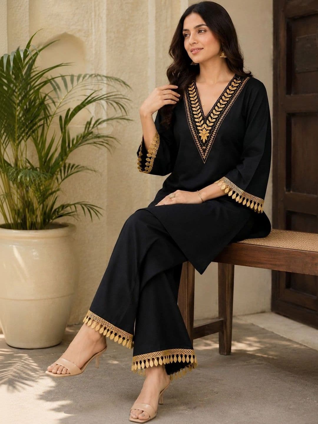 Ibrana Women Ethnic Motifs Embroidered Regular Gotta Patti Kurta with Palazzos thumbnail 5