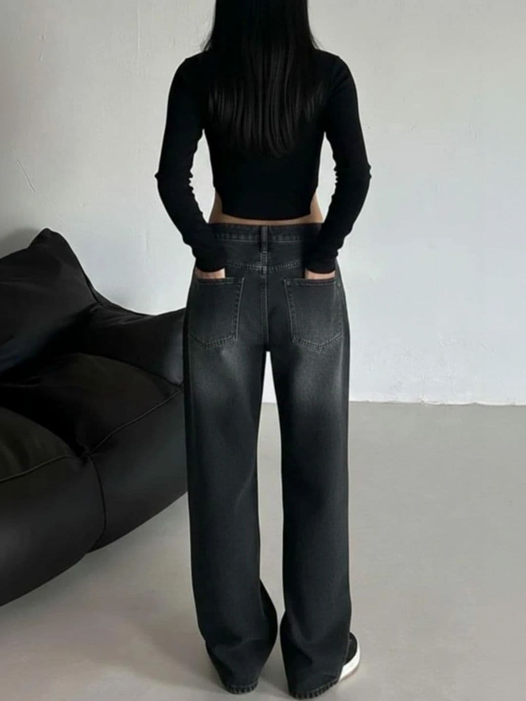 SHIRODHARI Women Low-Rise Low Distress Jeans thumbnail 2