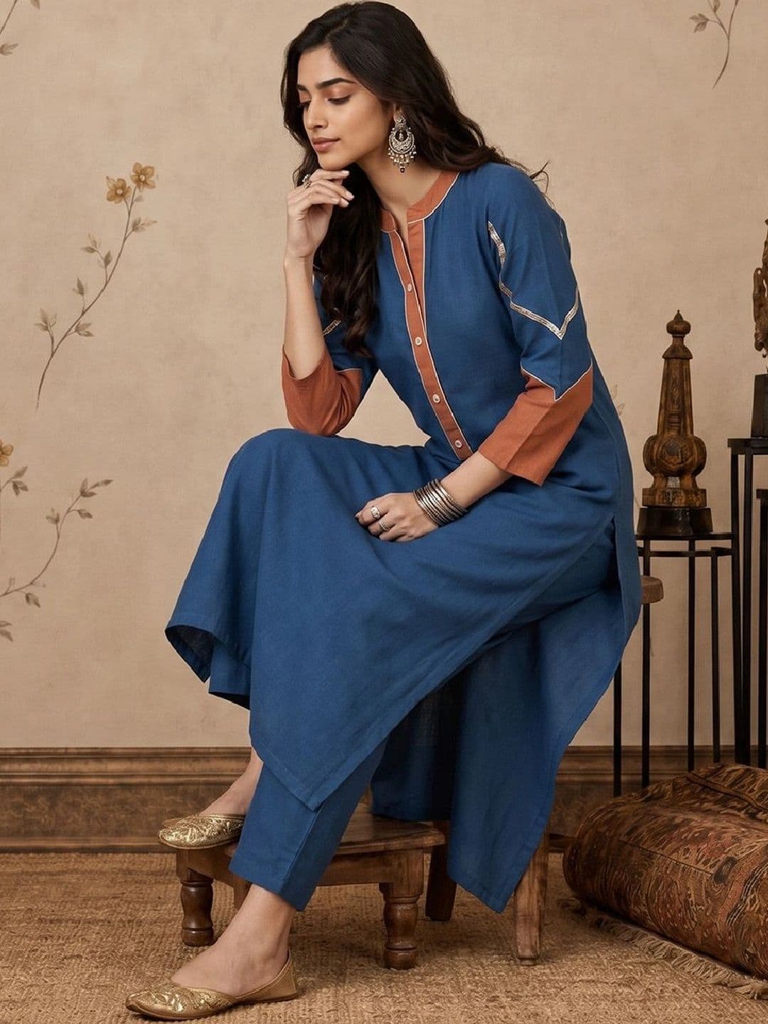 Varanga Women Regular Thread Work Kurta with Trousers thumbnail 5