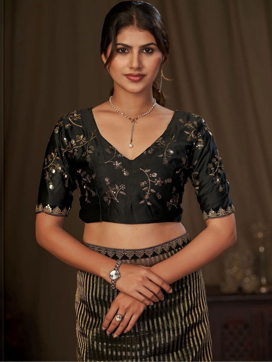 Parmila Fashion Striped Embroidered Tissue Saree thumbnail 4