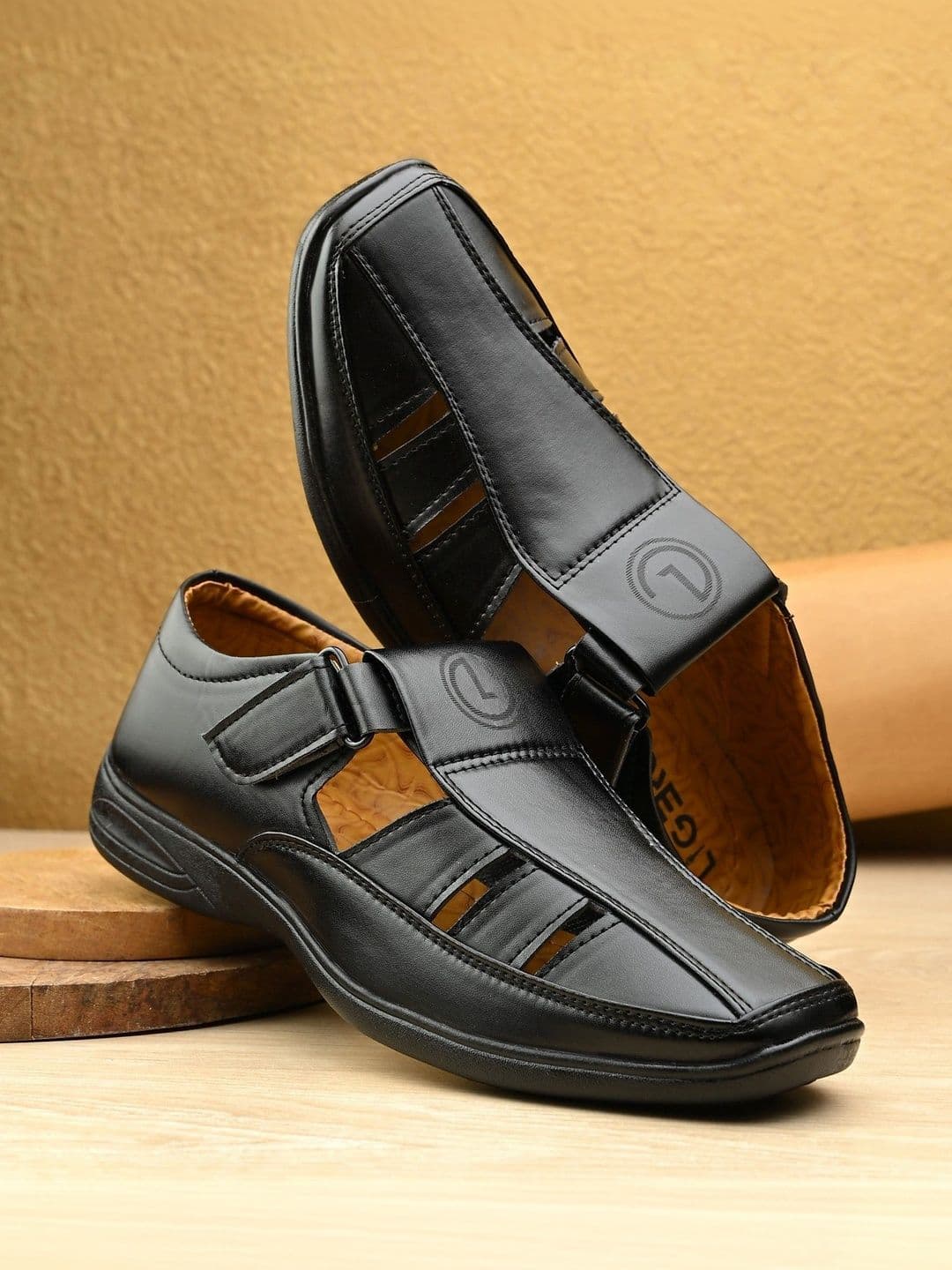LIGERONATION Men Leather Shoe-Style Sandals - view 1