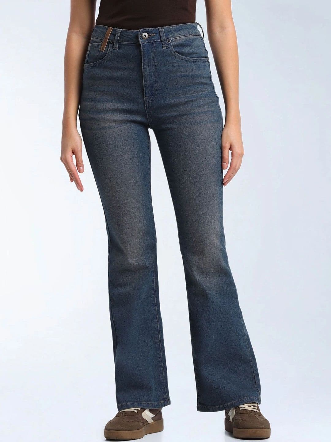 Flying Machine Women Bootcut High-Rise Light Fade Stretchable Jeans thumbnail 3