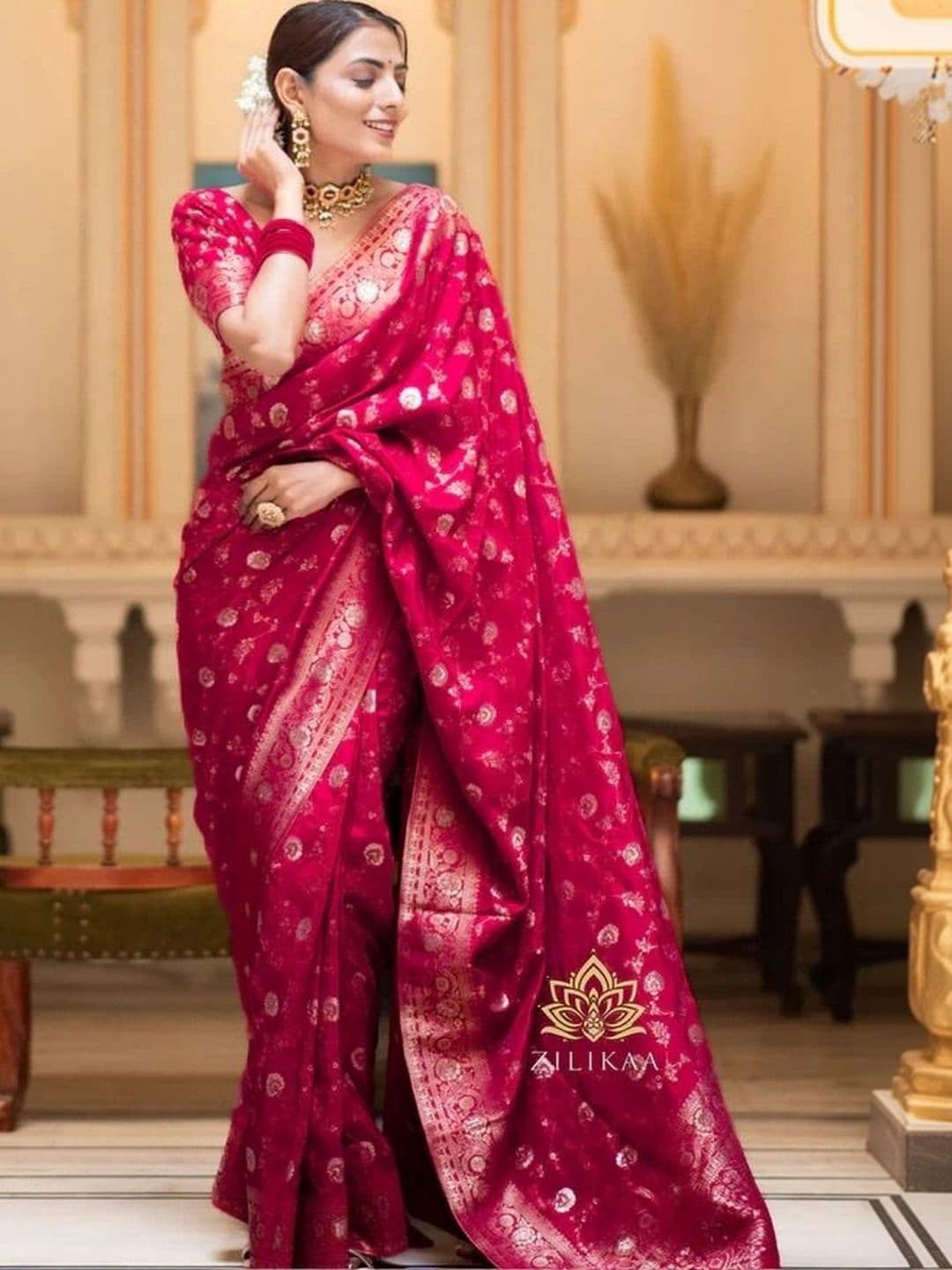 HERE&NOW Woven Design Zari Silk Blend Banarasi Saree thumbnail 6