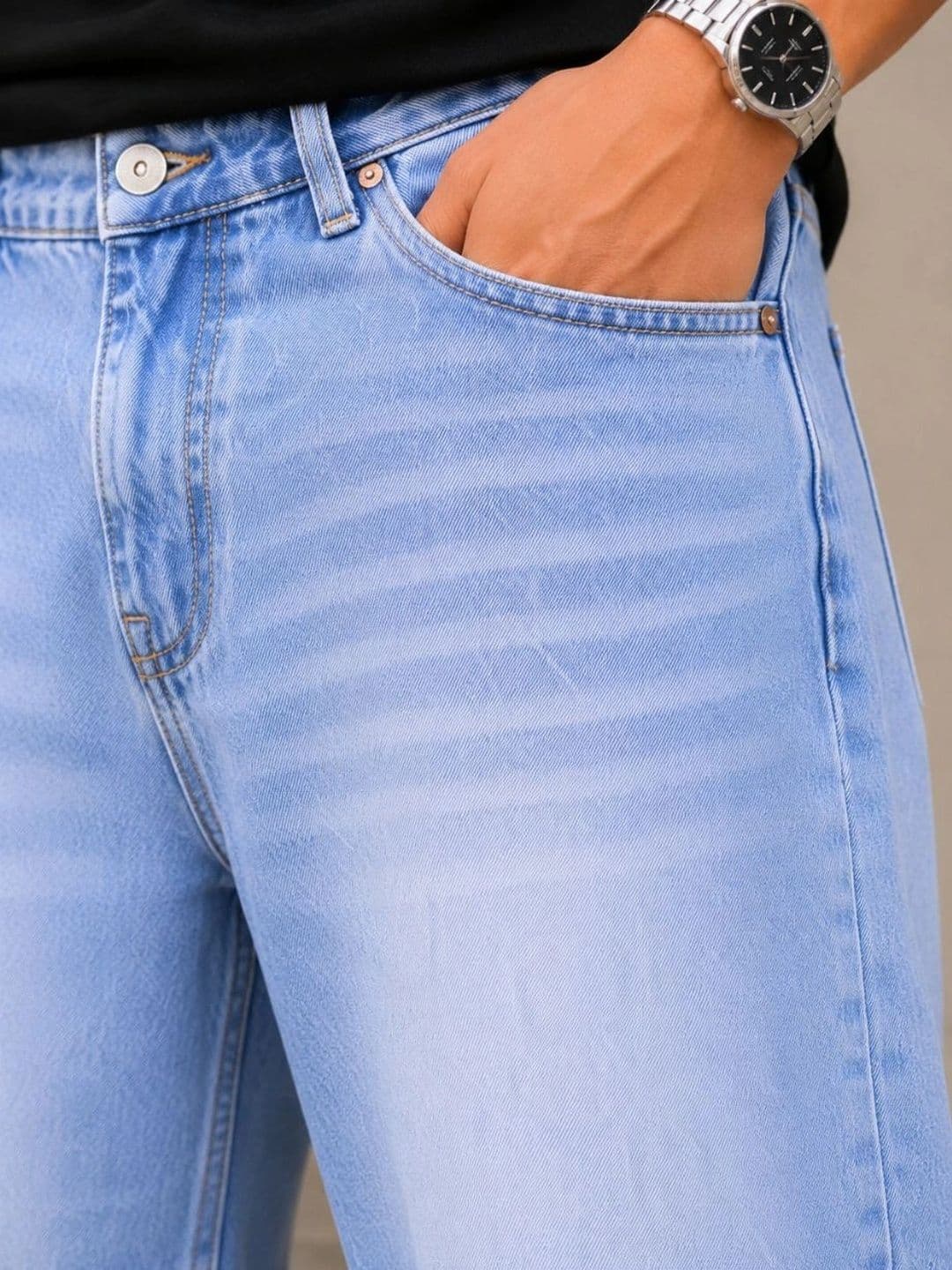 MQ Denim Men Straight Fit Mid-Rise Light Fade Jeans thumbnail 4