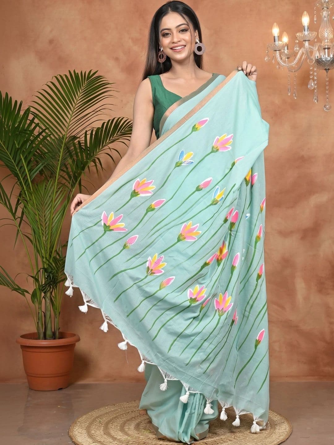 PuJoy Floral Sequinned Pure Cotton Handloom Taant Saree - view 1