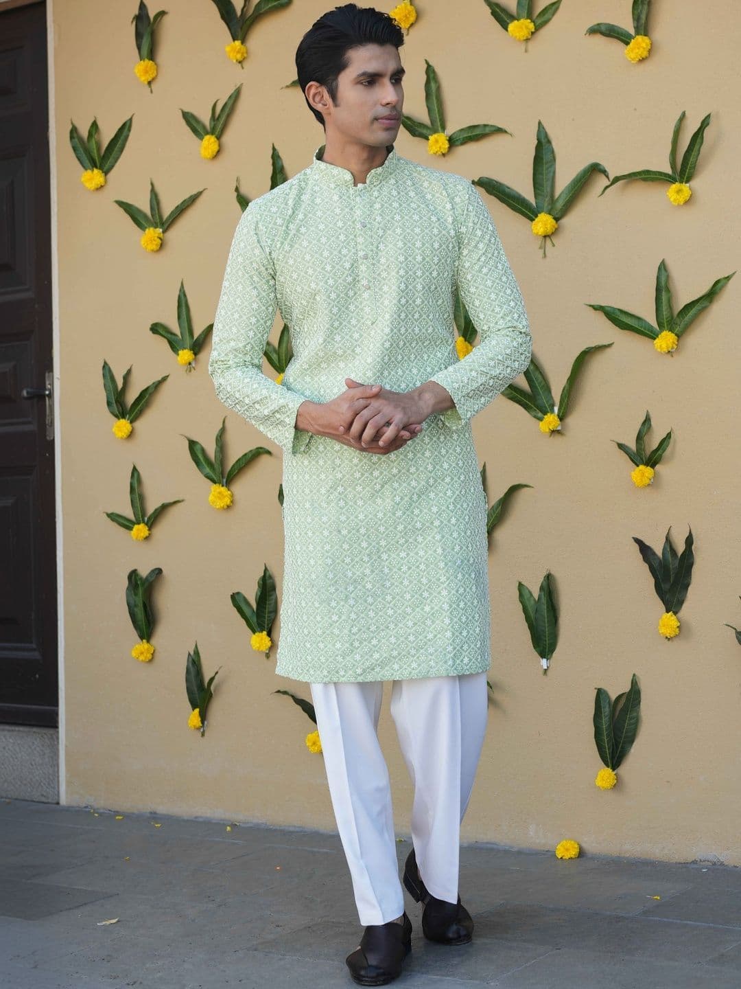Anouk Men Geometric Embroidery Knee Length Straight Kurta - view 1