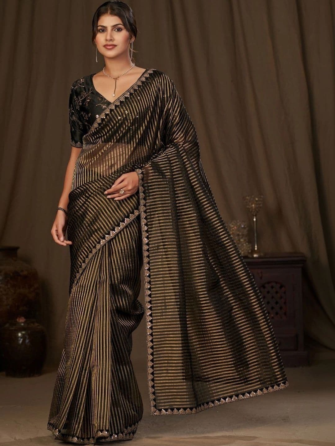 Parmila Fashion Striped Embroidered Tissue Saree thumbnail 3