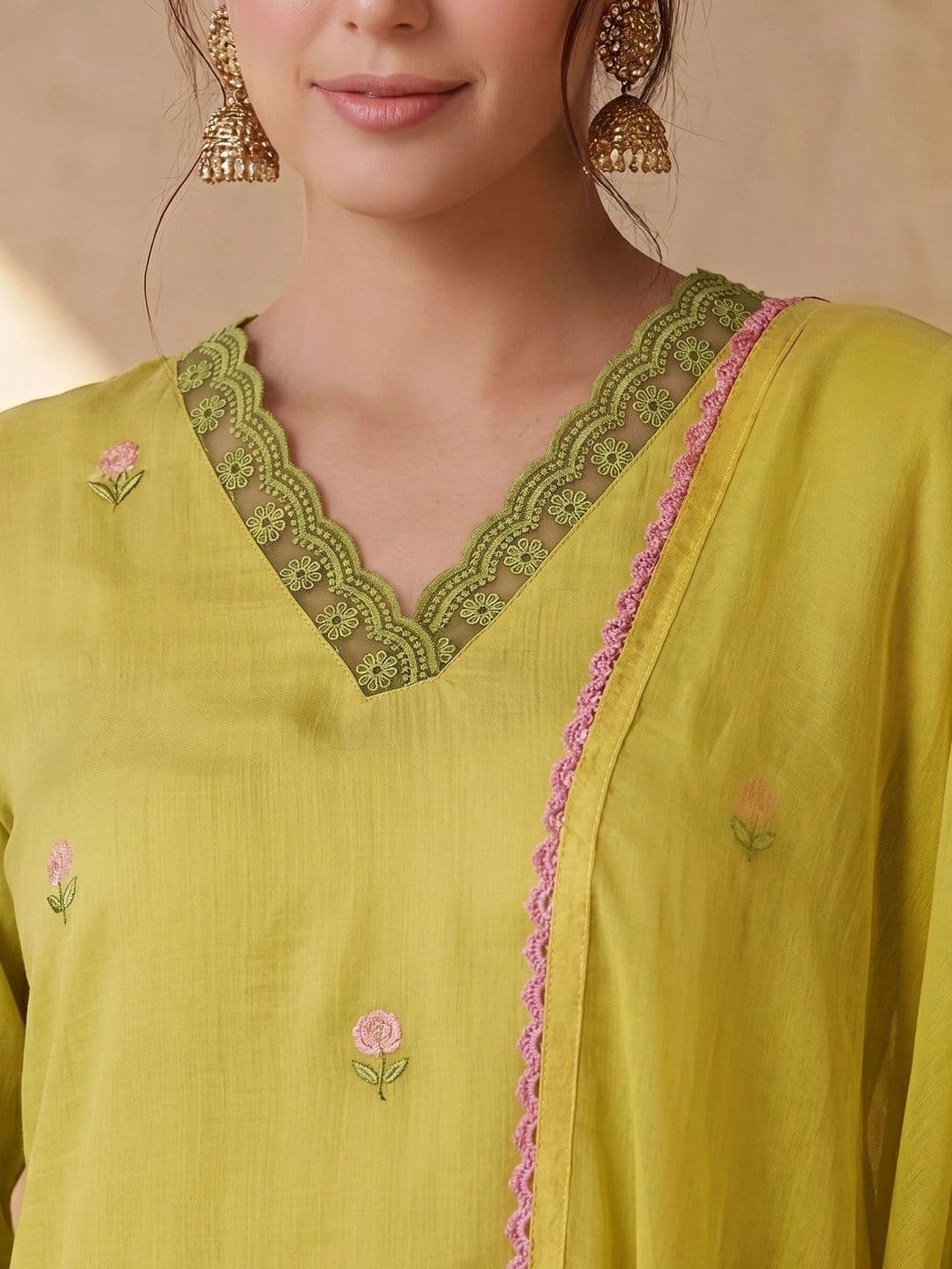 AVANSHEE Women Floral Embroidered Regular Thread Work Chanderi Cotton Kurta with Trousers & With Dupatta thumbnail 2