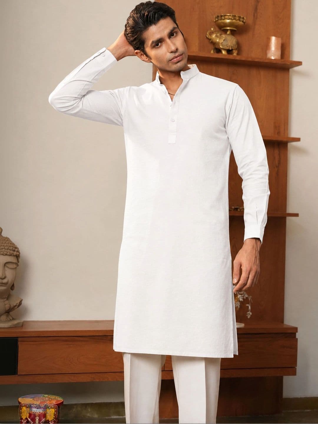 Anouk Men Pure Cotton Solid Knee Length Straight Kurta thumbnail 4