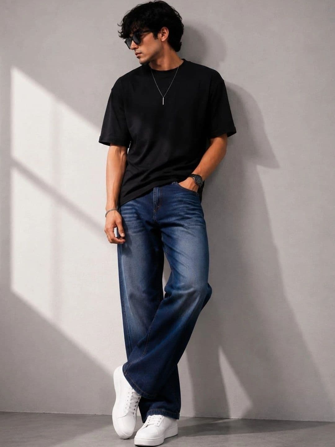 VK CULTURE Men Wide Leg Mid-Rise Low Distress Light Fade Jeans thumbnail 4