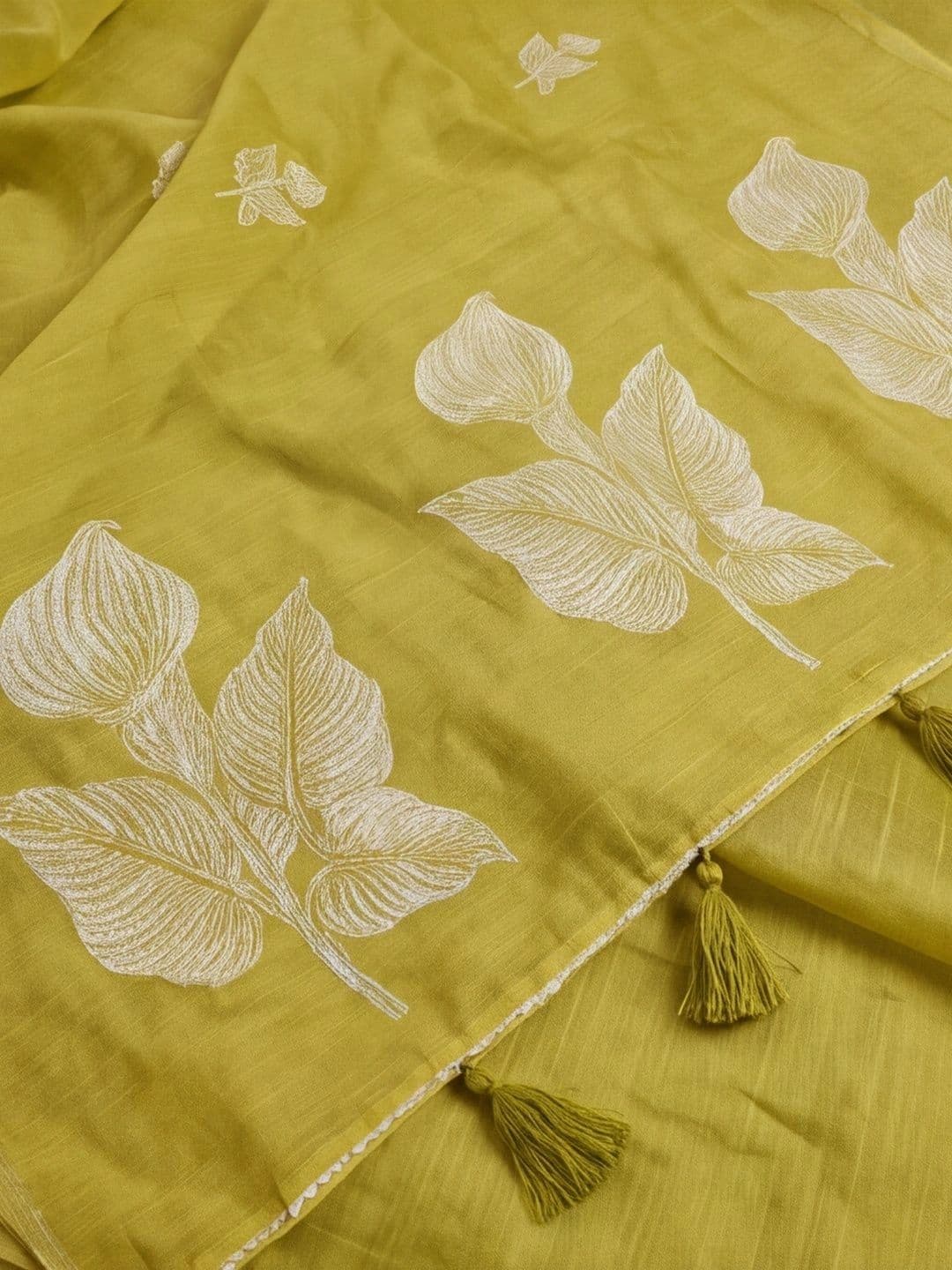 Mitera Woven Design Embroidered Silk Cotton Fusion Banarasi Saree thumbnail 4