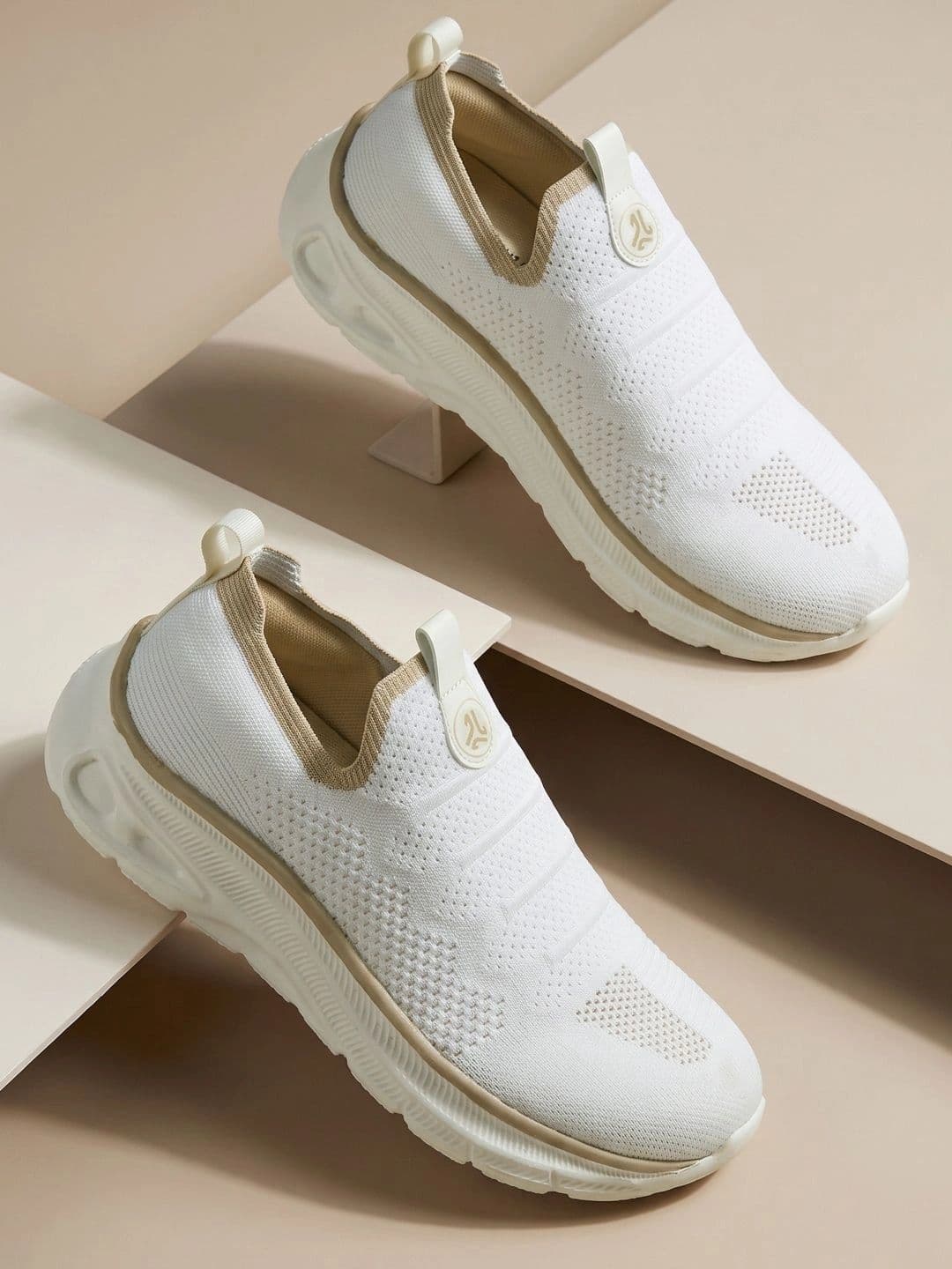 Campus Men Mesh Running Shoes - view 1