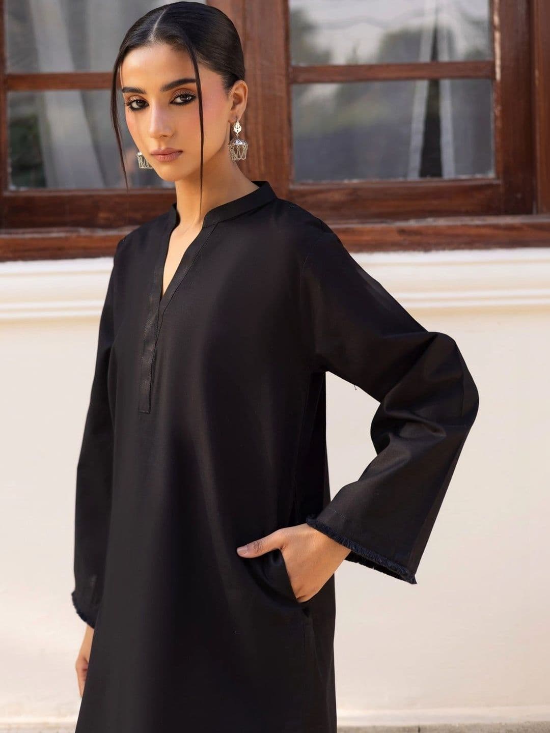 HERE&NOW Women Regular Kurta with Palazzos thumbnail 3