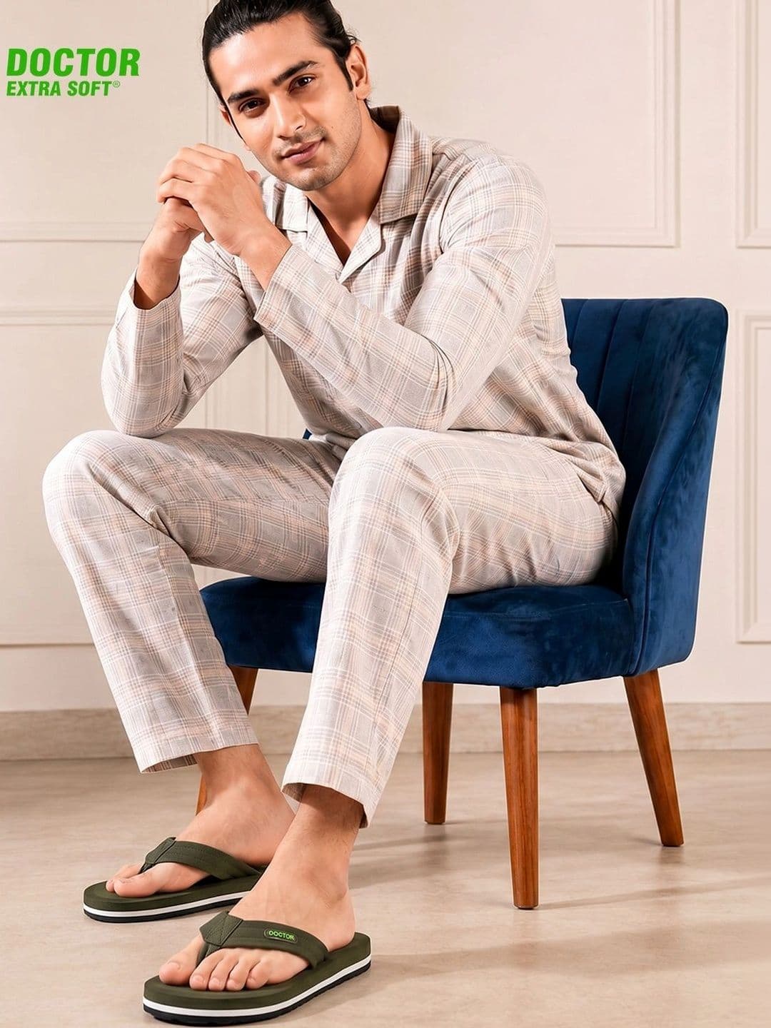 DOCTOR EXTRA SOFT Men Non-Allergenic Sweat Wicking Anti-Skid Thong Flip-Flops thumbnail 3