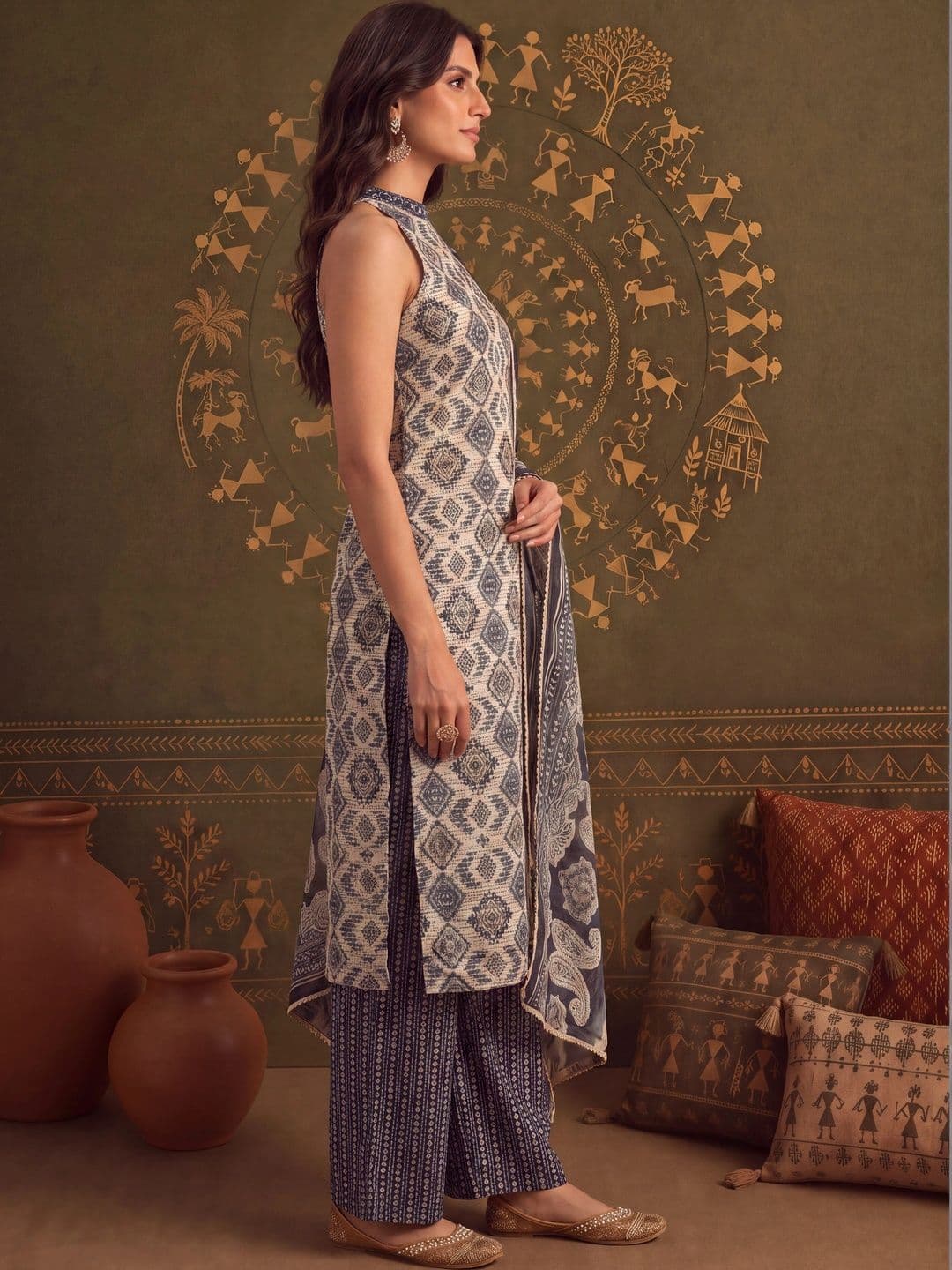 SOURAGYA Women Ethnic Motifs Printed Regular Kurta with Trousers & With Dupatta thumbnail 2