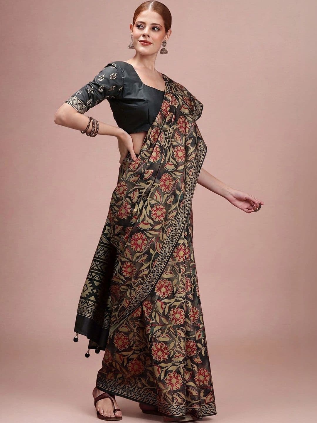 Sangria Floral Silk Blend Designer Block Print Saree thumbnail 7