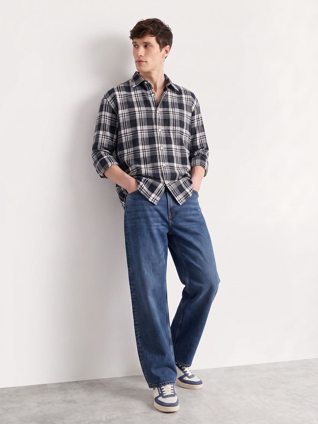 Mast & Harbour Easy Drape Textured Check Shirt thumbnail 2