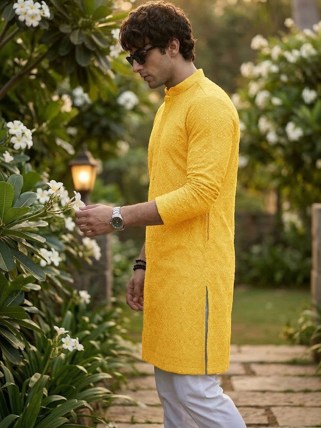 Anouk Men Embroidered Thread Work Kurta thumbnail 4