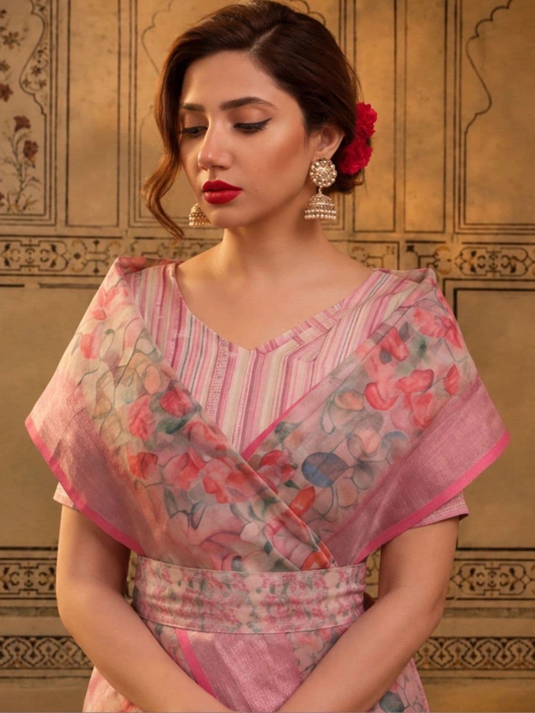 Mitera Floral Zari Silk Cotton Fusion Saree thumbnail 5